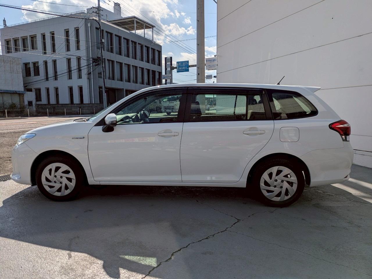 カローラフィールダー