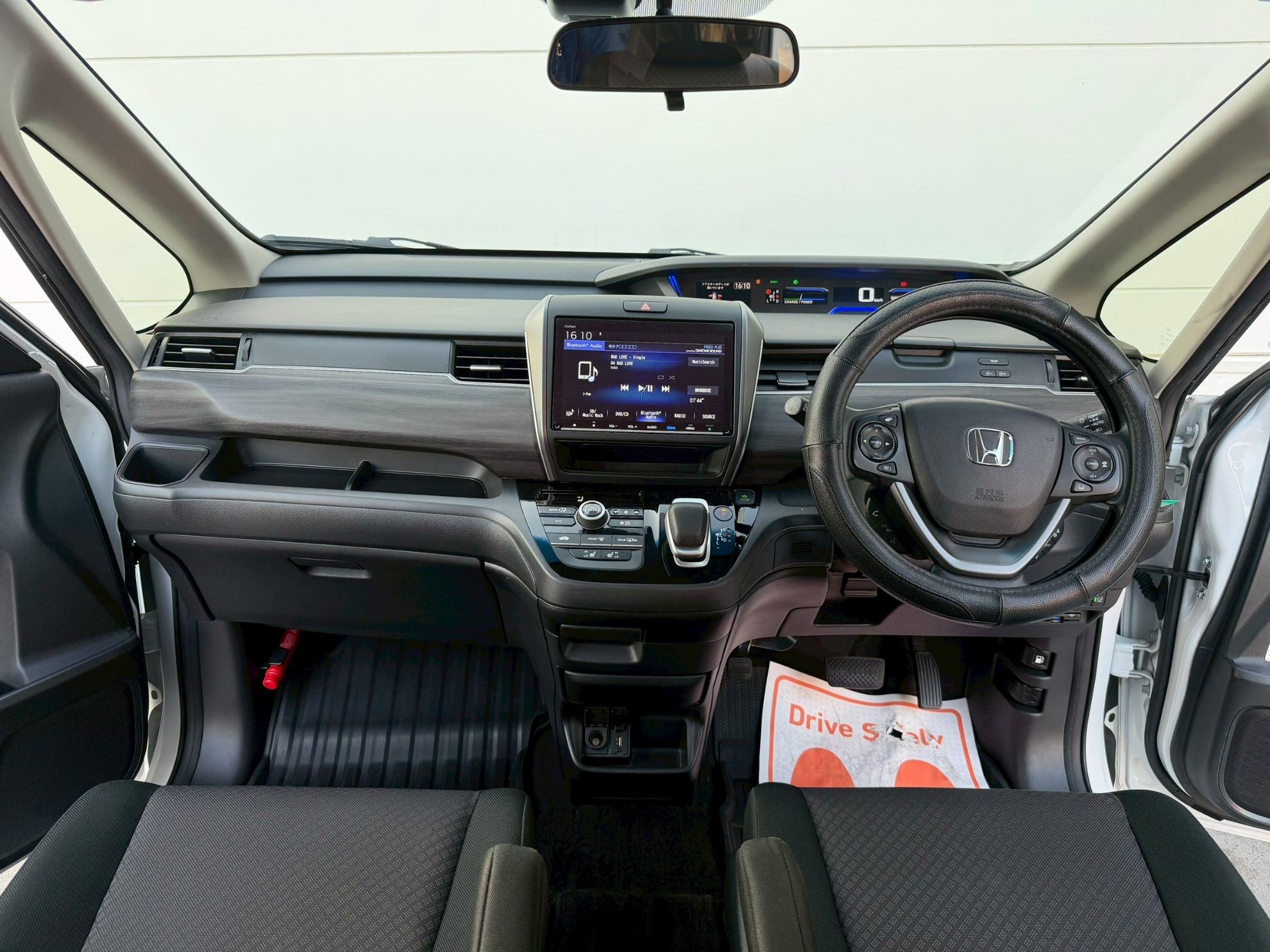 フリード＋ハイブリッド