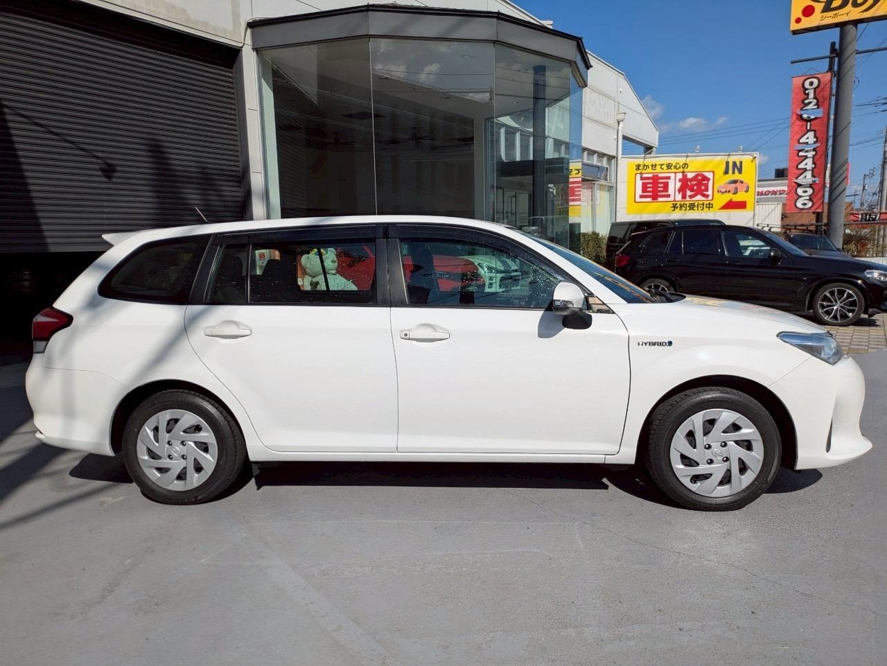 カローラフィールダー