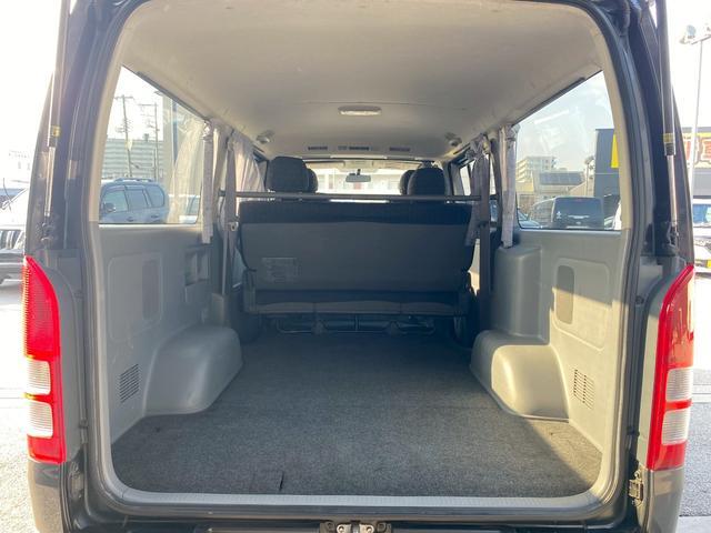 レジアスエースバン