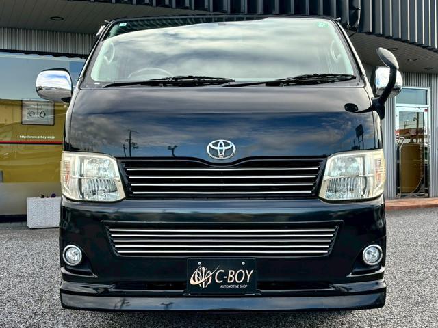 ハイエースバン