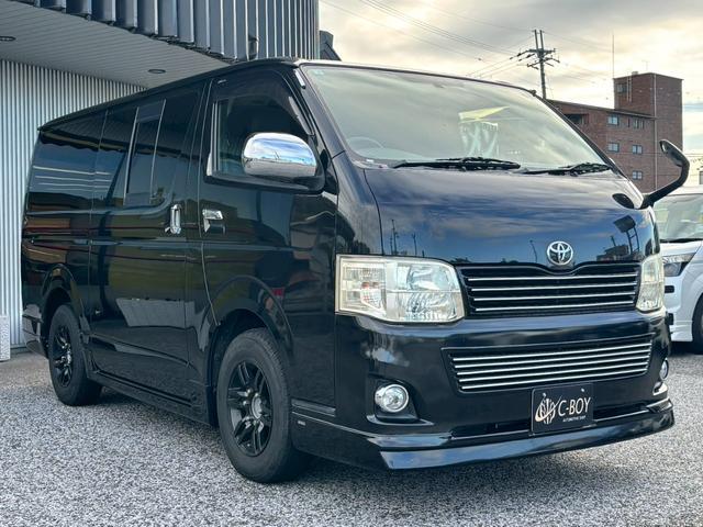 ハイエースバン