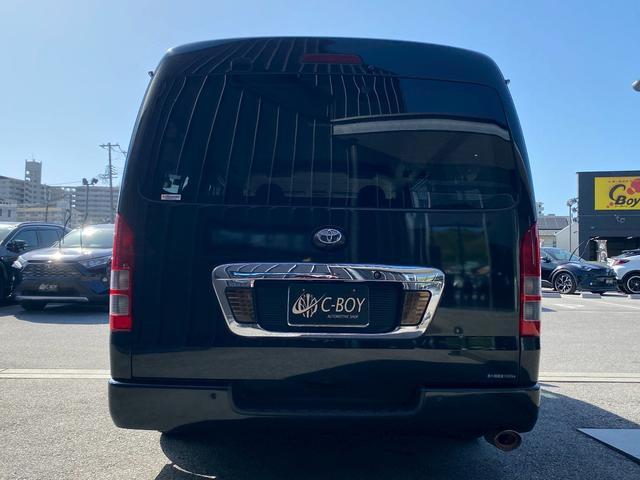 レジアスエースバン