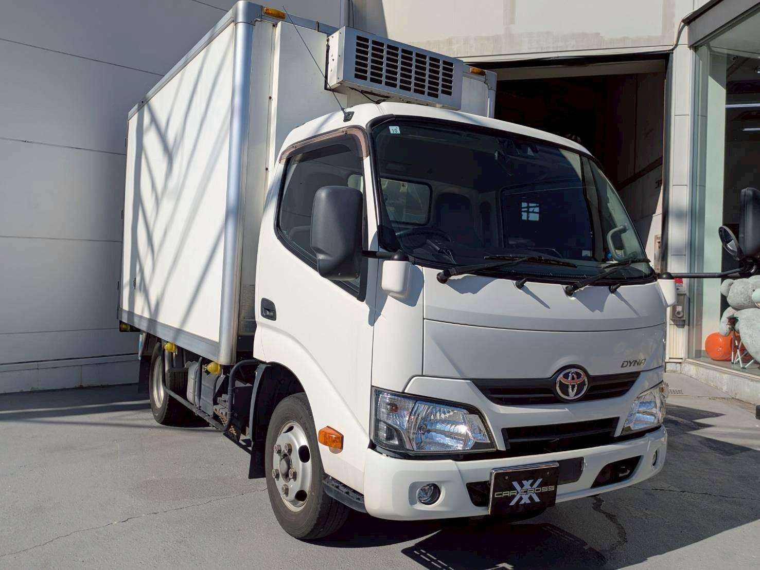 ダイナトラック