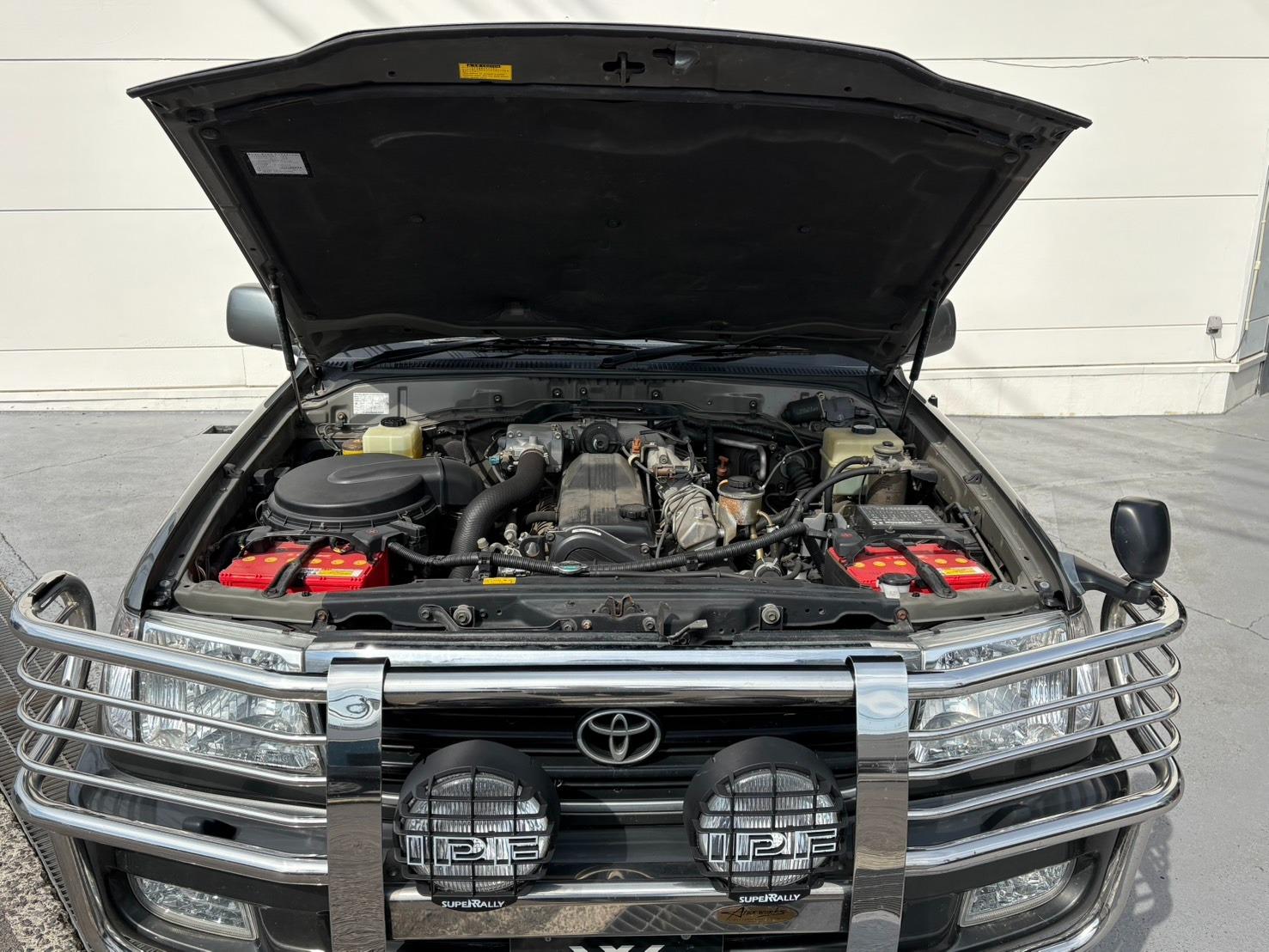 ランドクルーザー１００