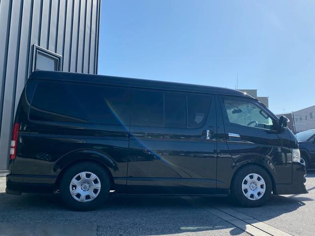 レジアスエースバン