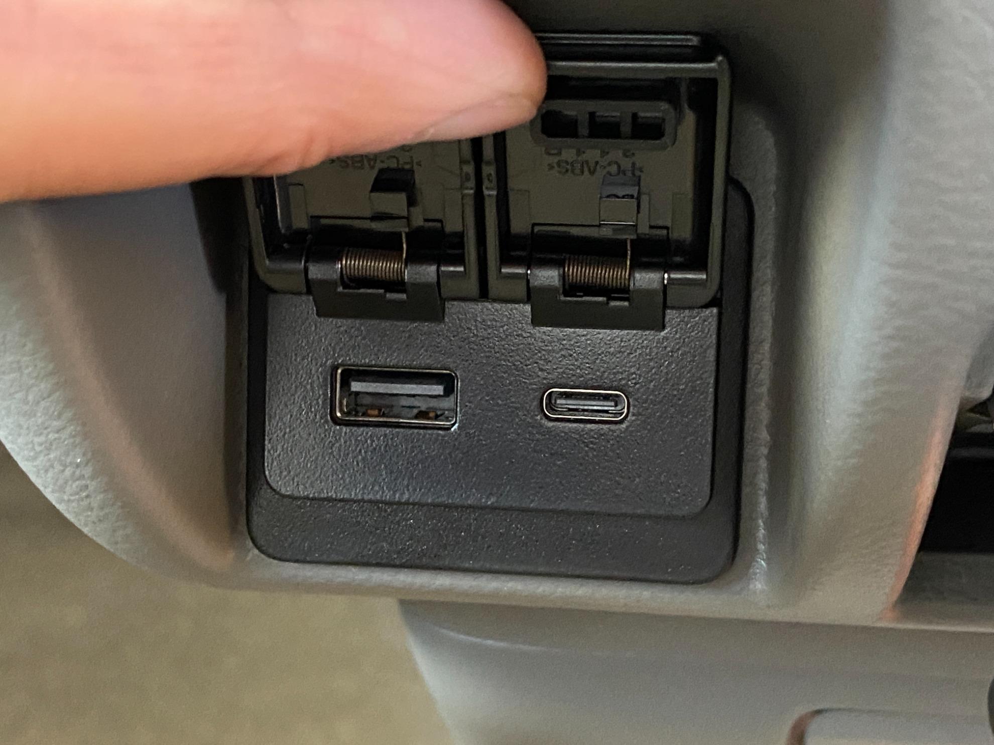 ＮＶ１００クリッパーバン