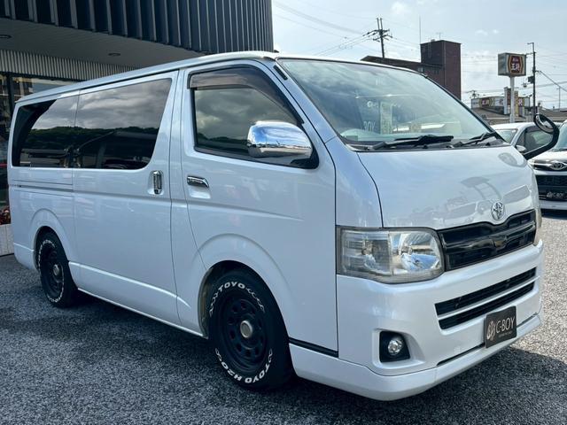 ハイエースバン