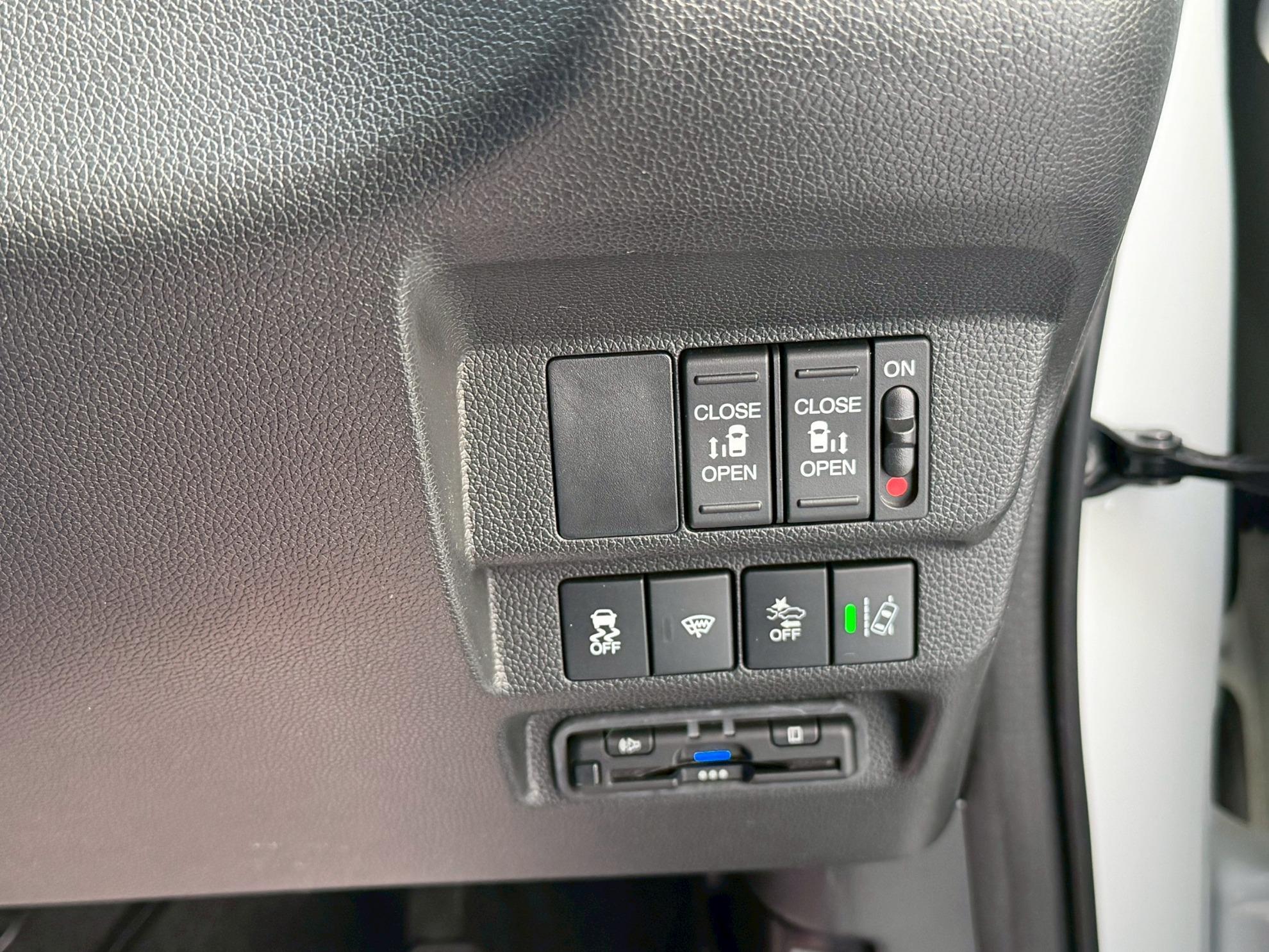 フリード＋ハイブリッド