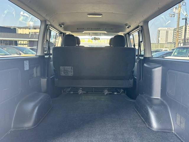 ハイエースバン