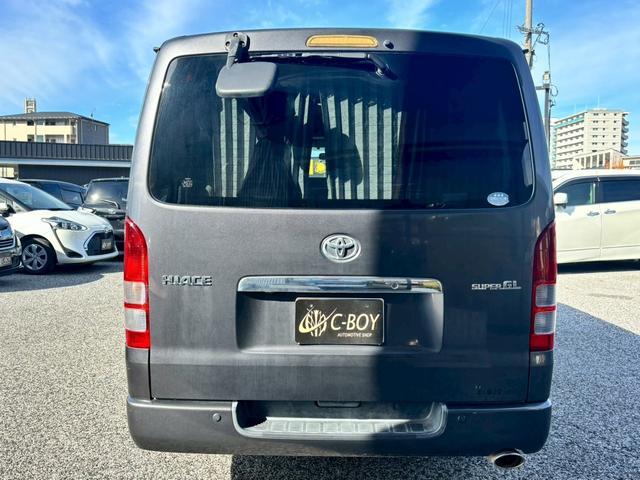 ハイエースバン