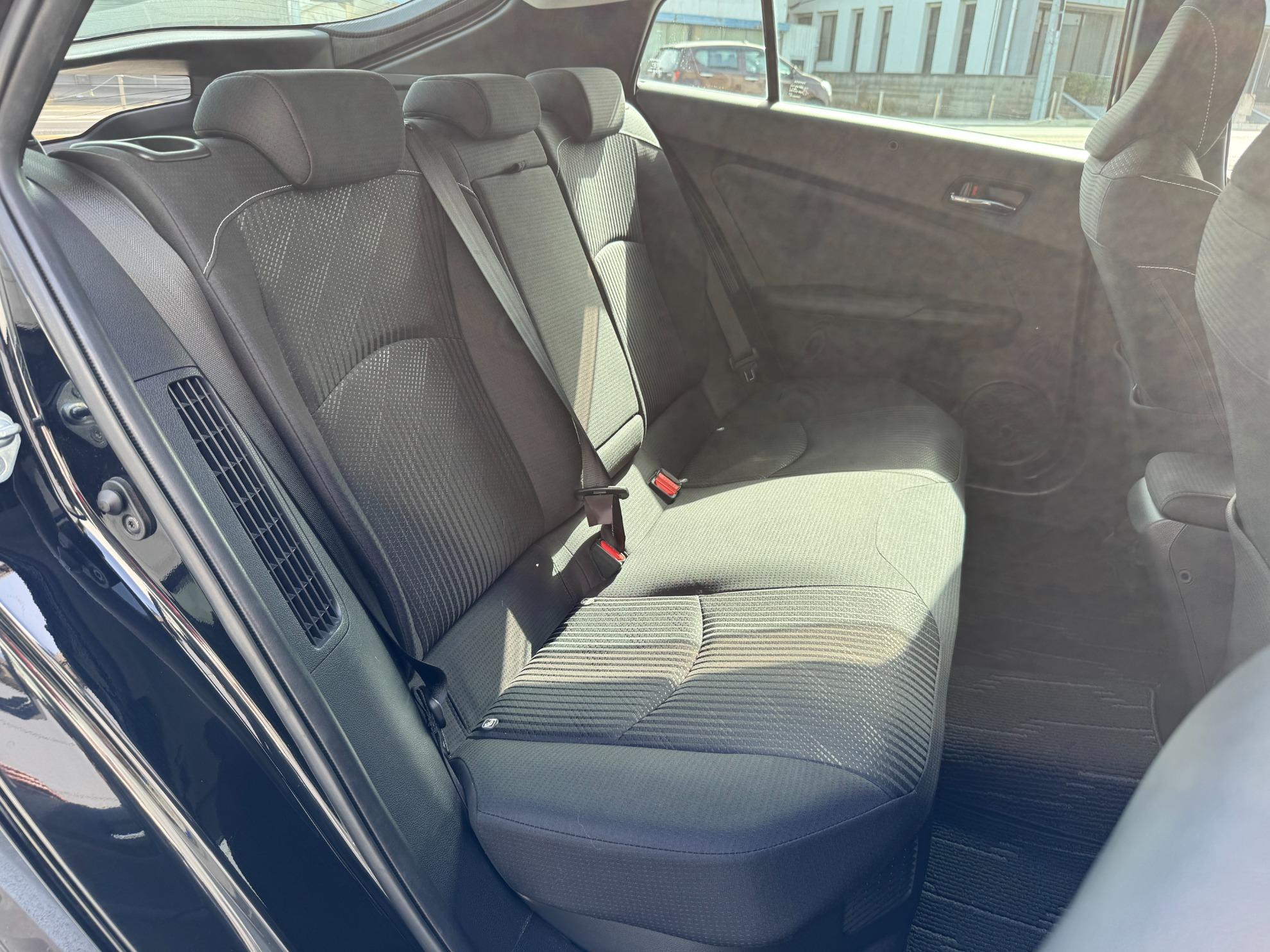 プリウスＰＨＶ