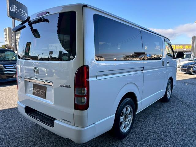 ハイエースバン