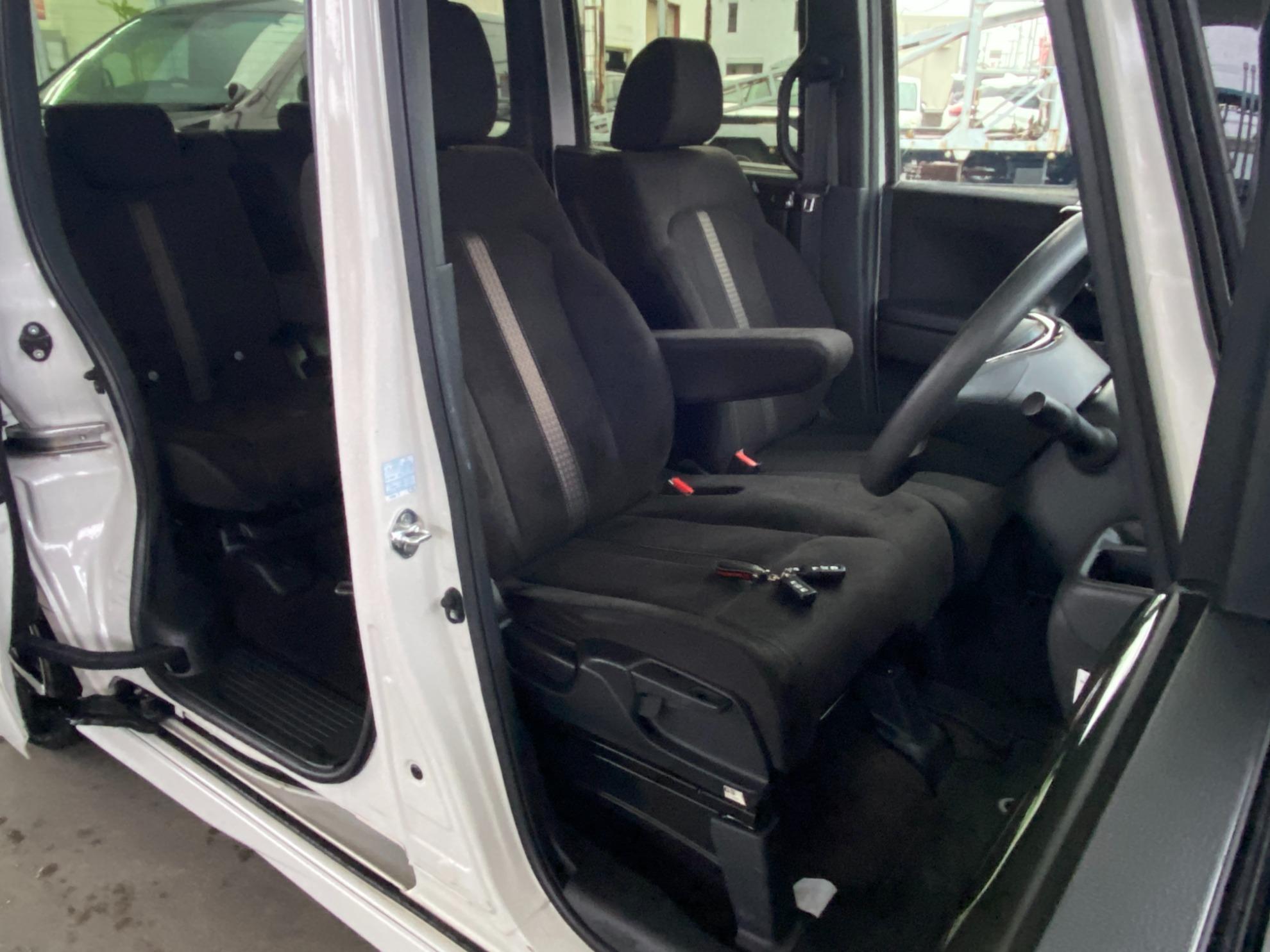 Ｎ－ＢＯＸカスタム