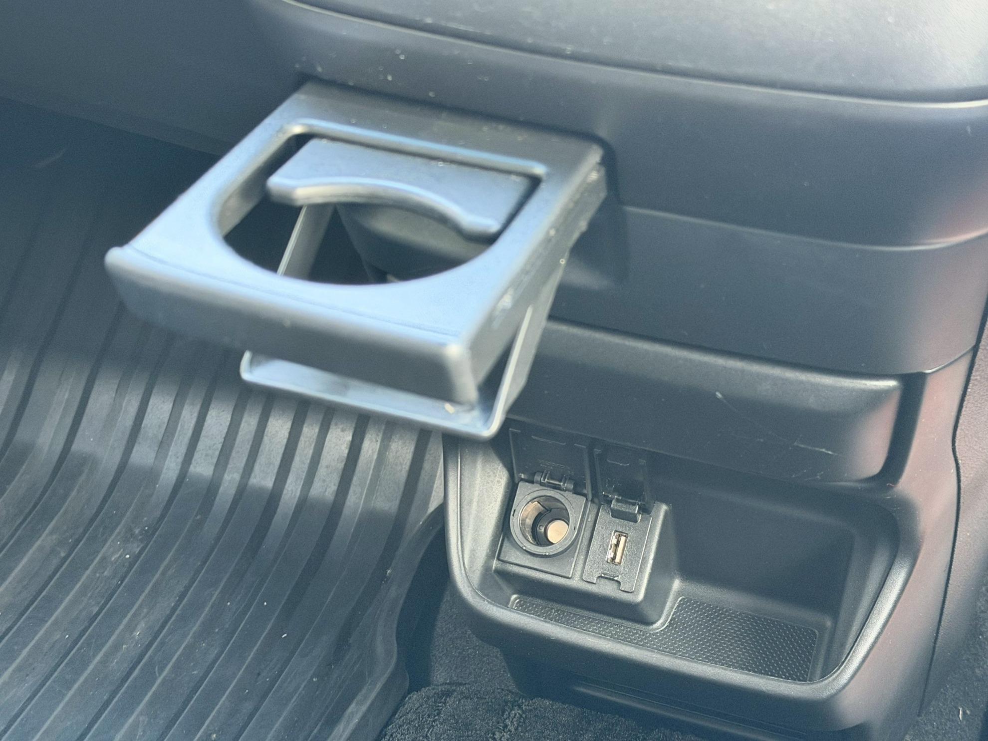 フリード＋ハイブリッド