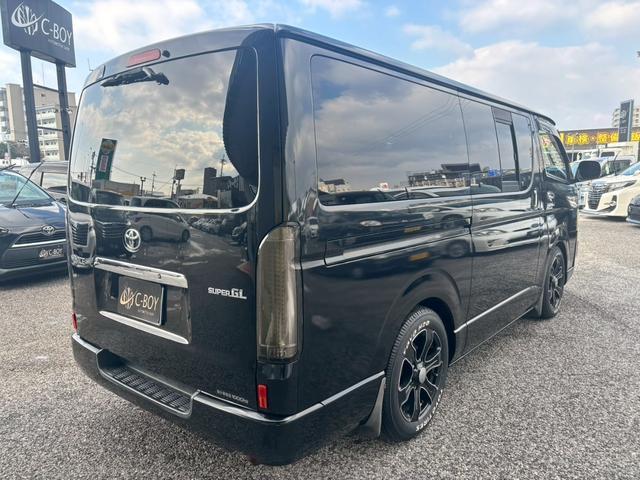 ハイエースバン