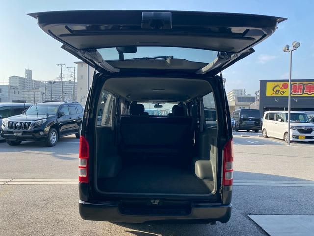 レジアスエースバン