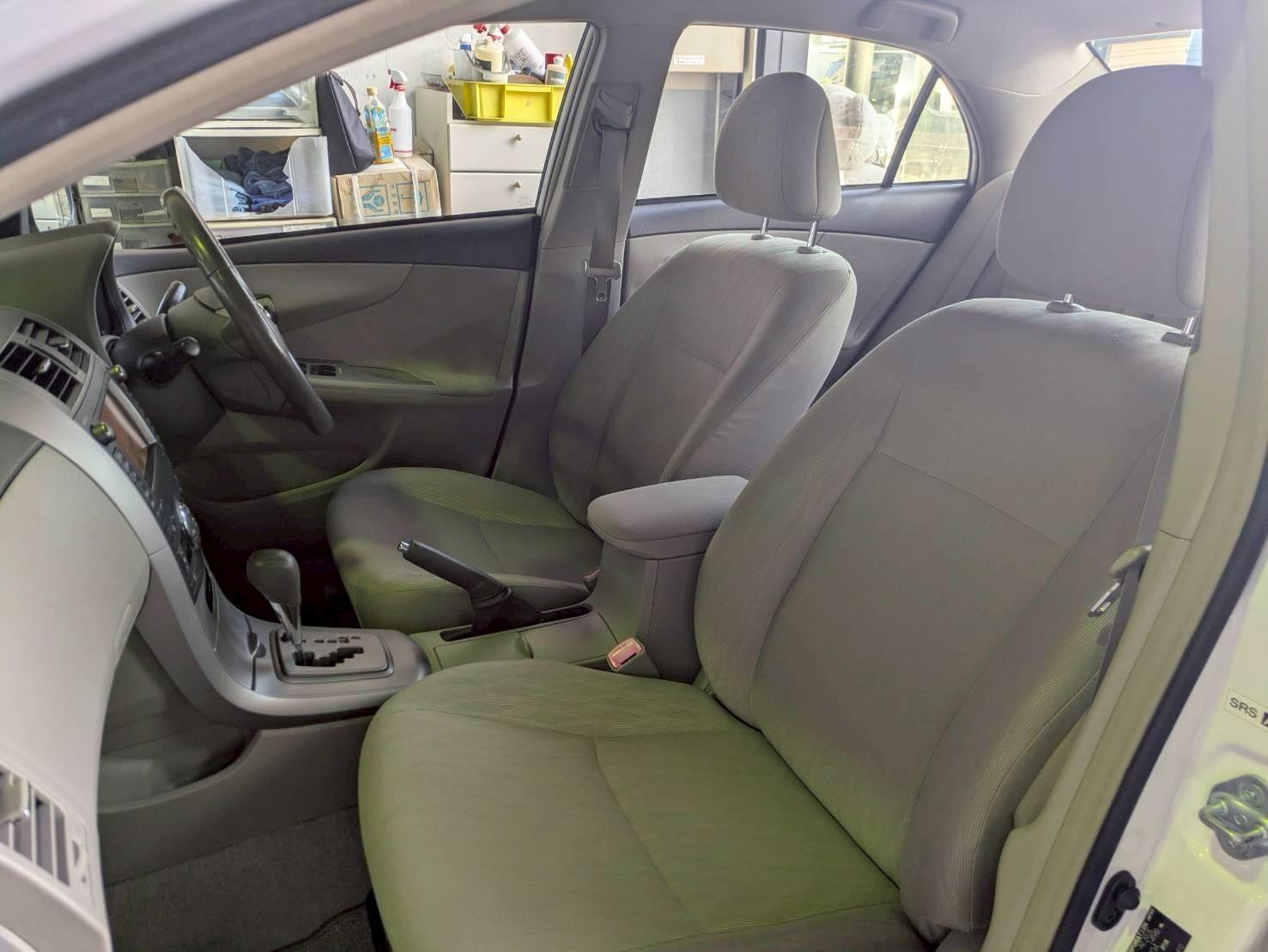 カローラアクシオ