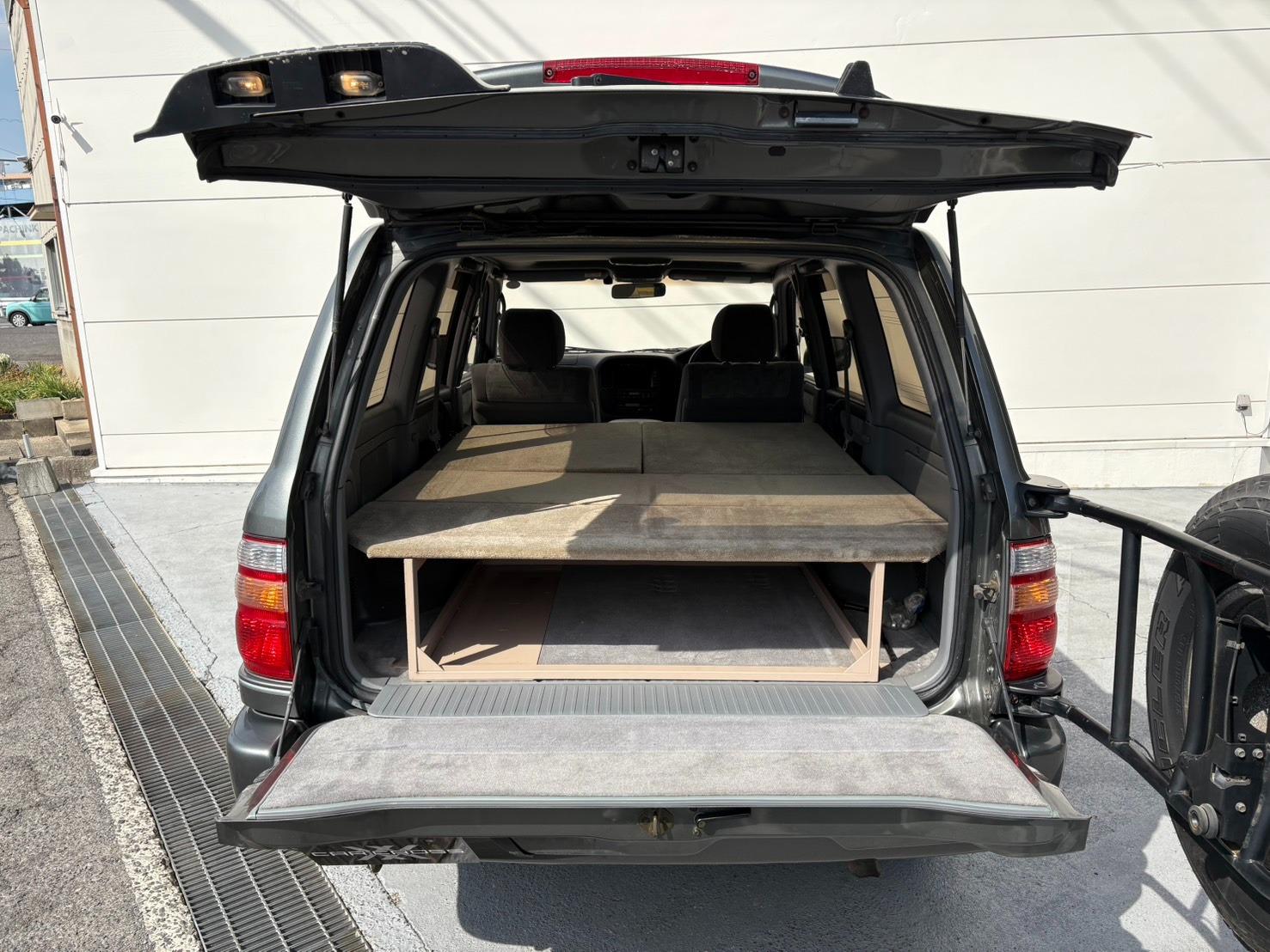 ランドクルーザー１００