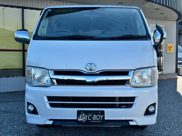 ハイエースバン