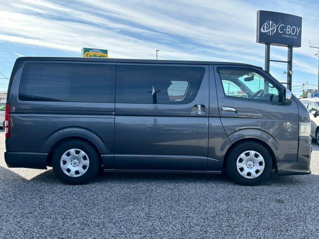 ハイエースバン