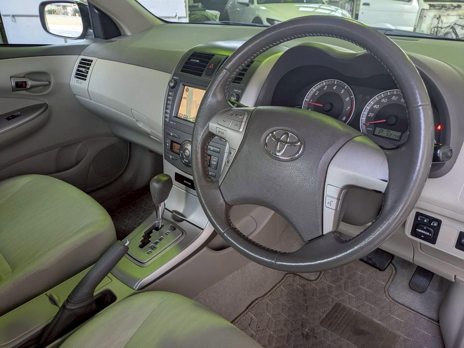 カローラアクシオ