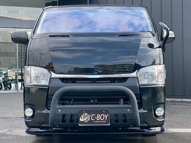 ハイエースバン