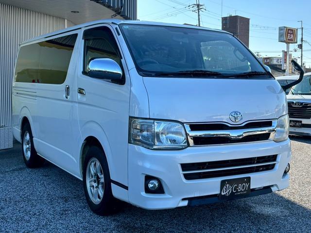 ハイエースバン