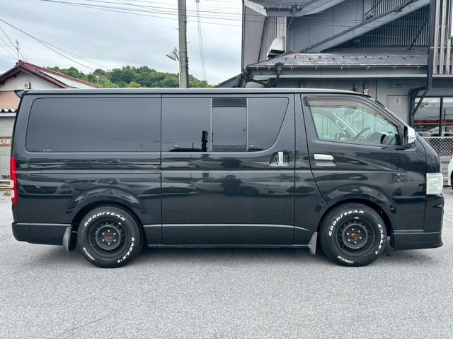 ハイエースバン