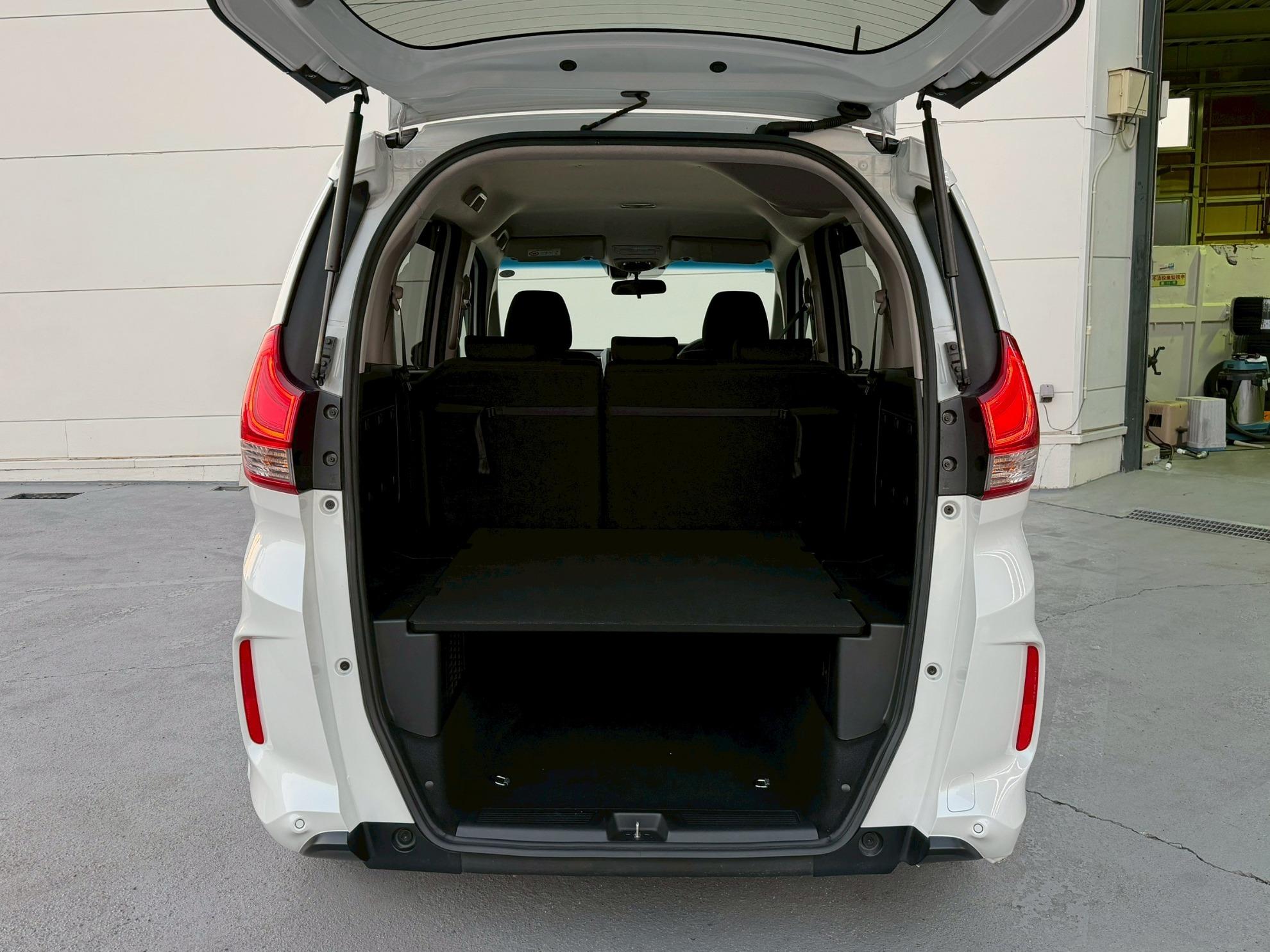 フリード＋ハイブリッド