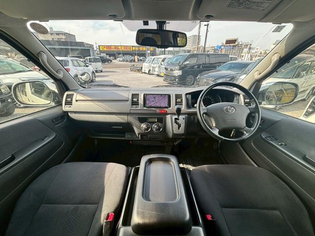 レジアスエースバン