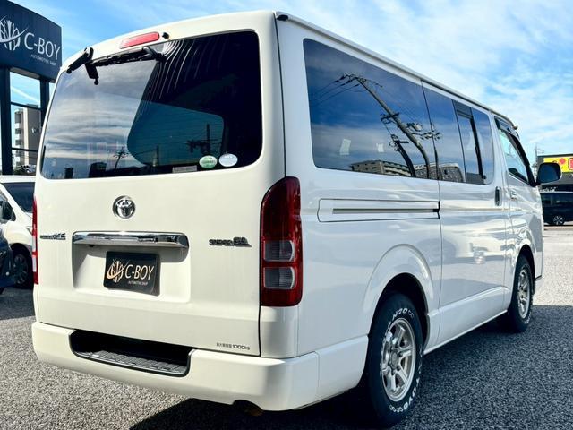 レジアスエースバン