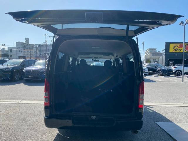 レジアスエースバン