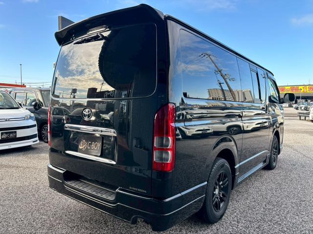 ハイエースバン