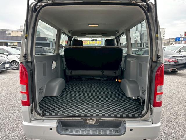 レジアスエースバン