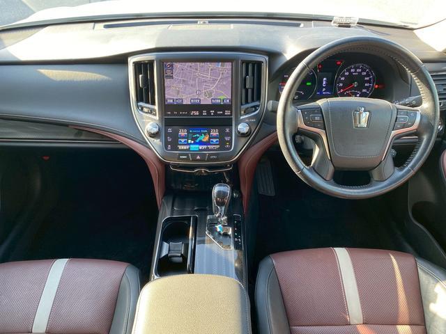 クラウンハイブリッド