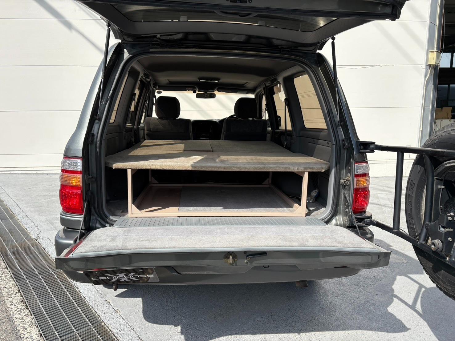 ランドクルーザー１００