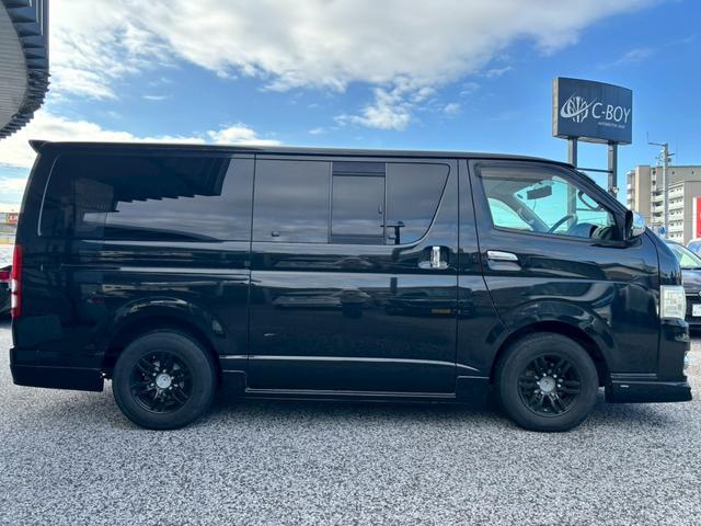 ハイエースバン