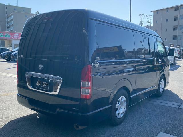 レジアスエースバン