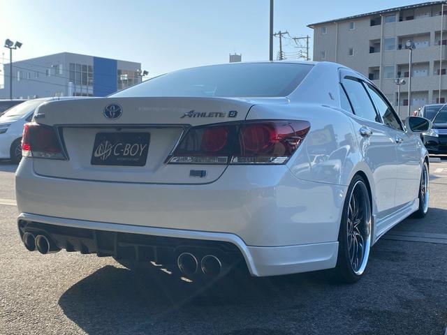 クラウンハイブリッド