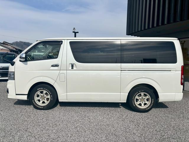 レジアスエースバン