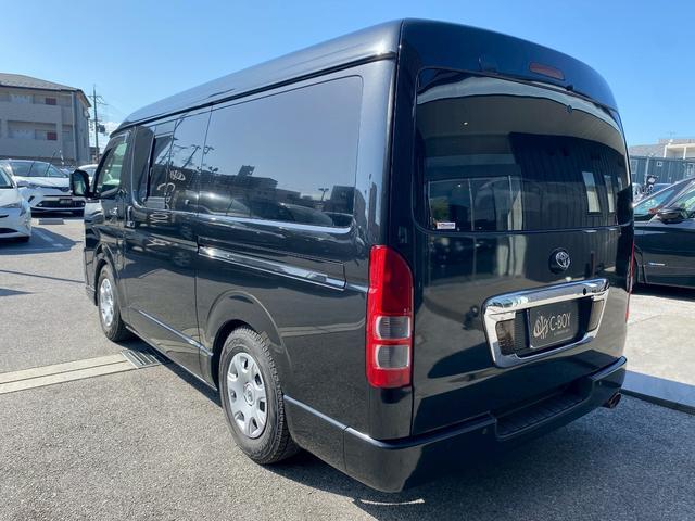 レジアスエースバン