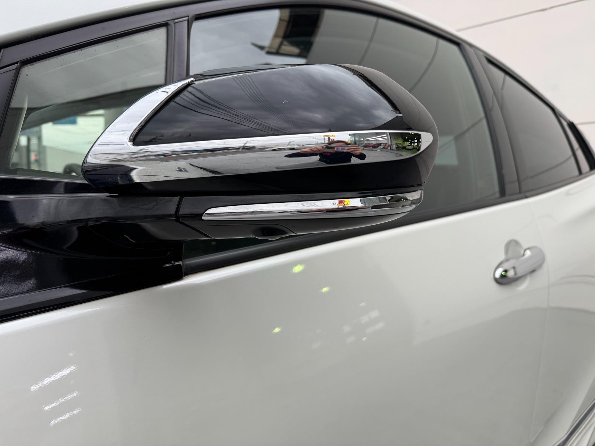 プリウスＰＨＶ