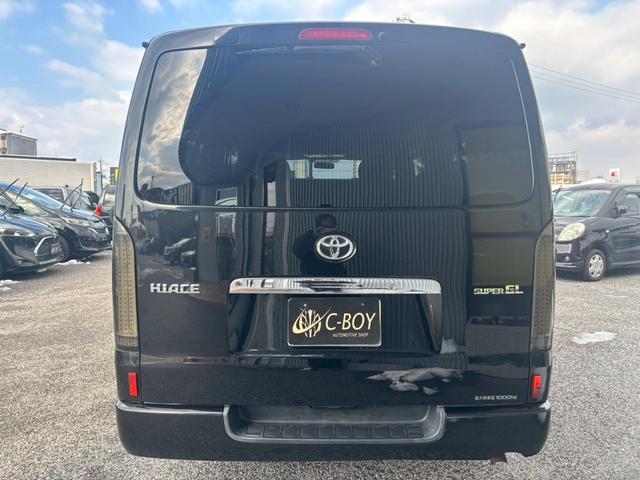 ハイエースバン