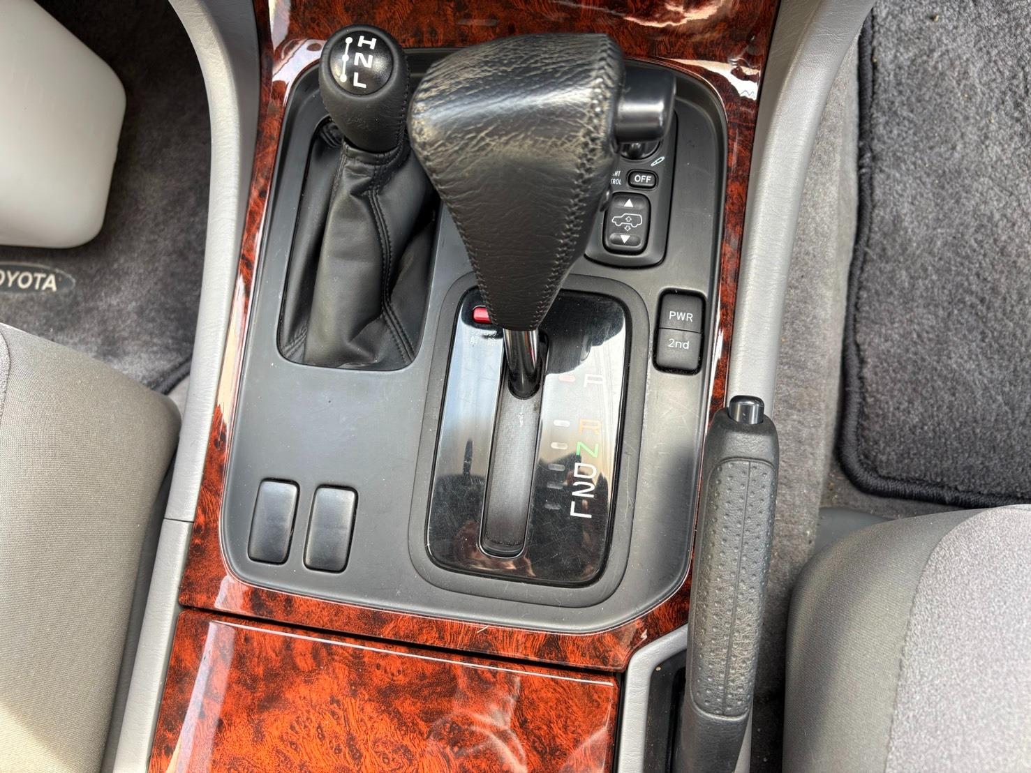 ランドクルーザー１００