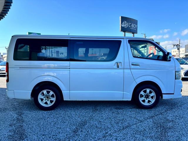 ハイエースバン