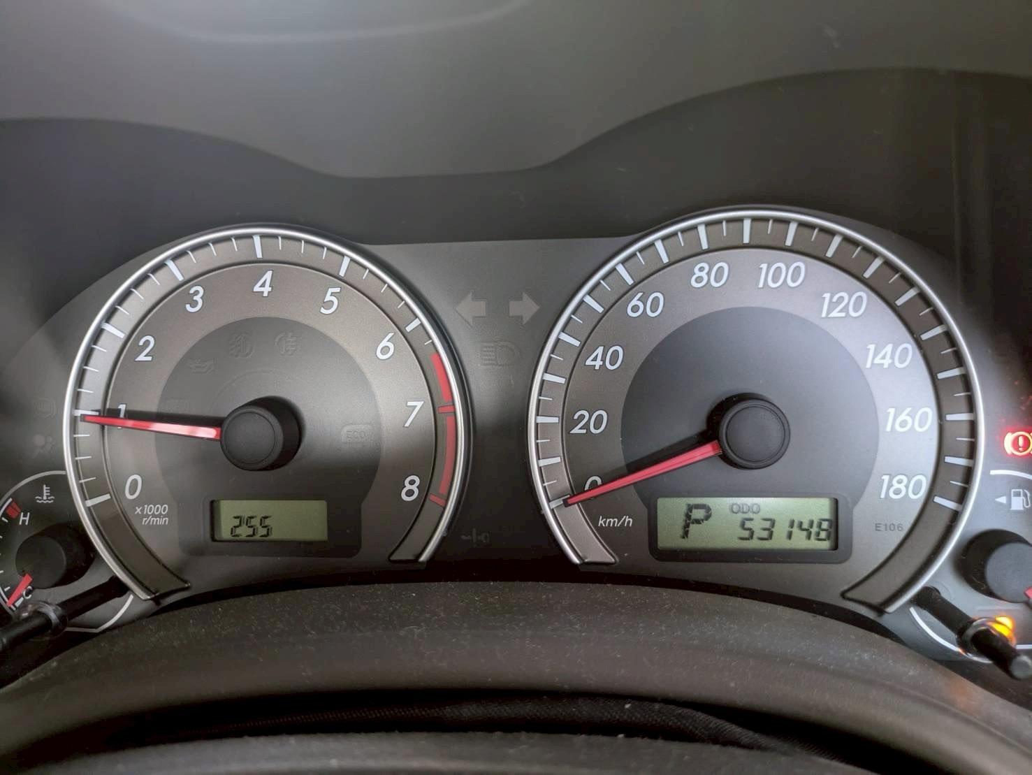 カローラアクシオ