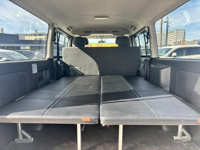 レジアスエースバン