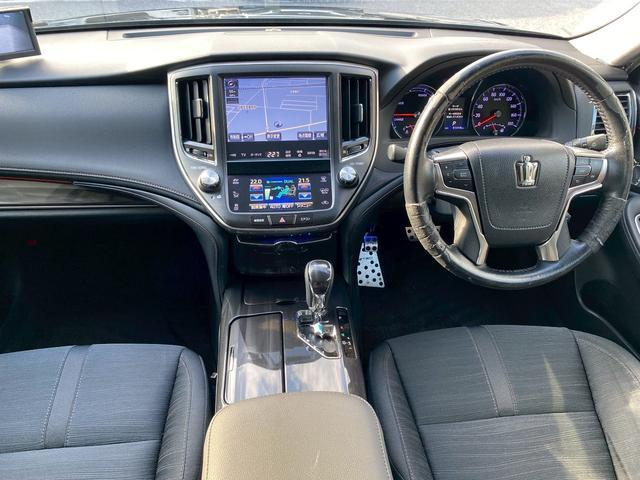 クラウンハイブリッド