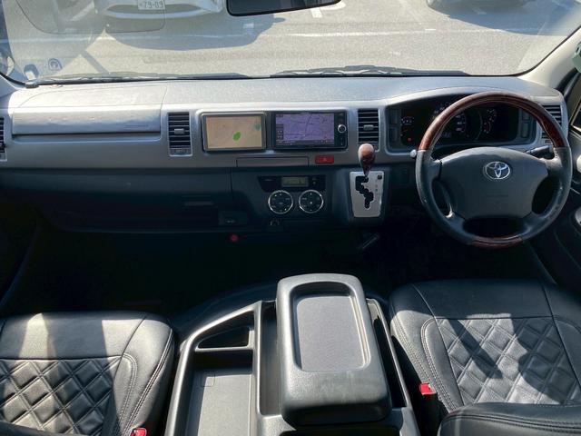 レジアスエースバン